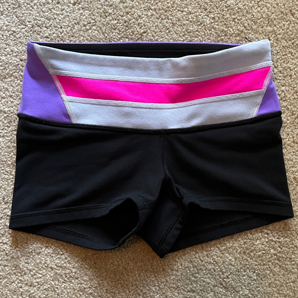 Lululemon Short Shorts